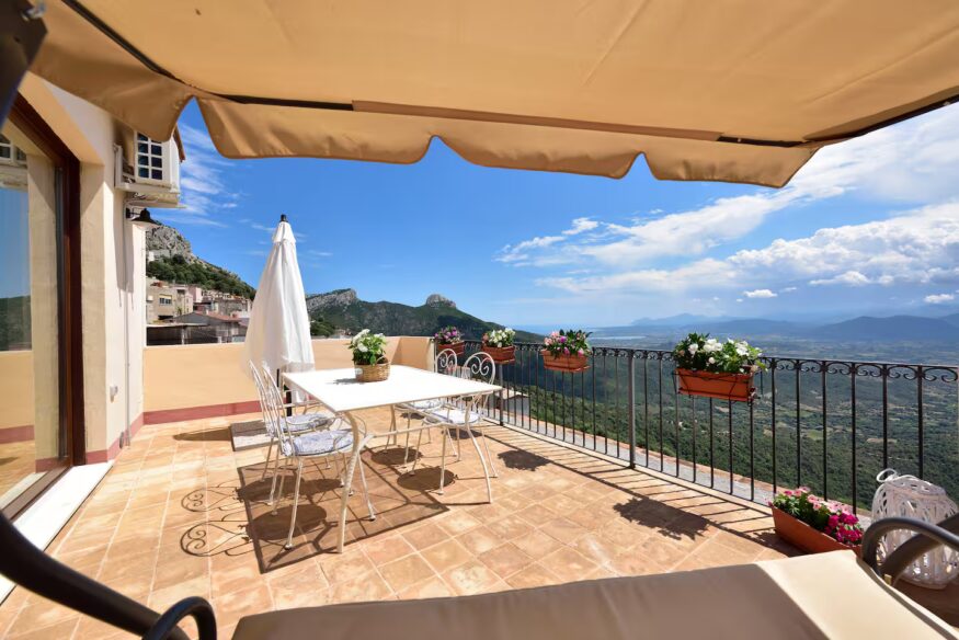 cheap airbnb Sardinia